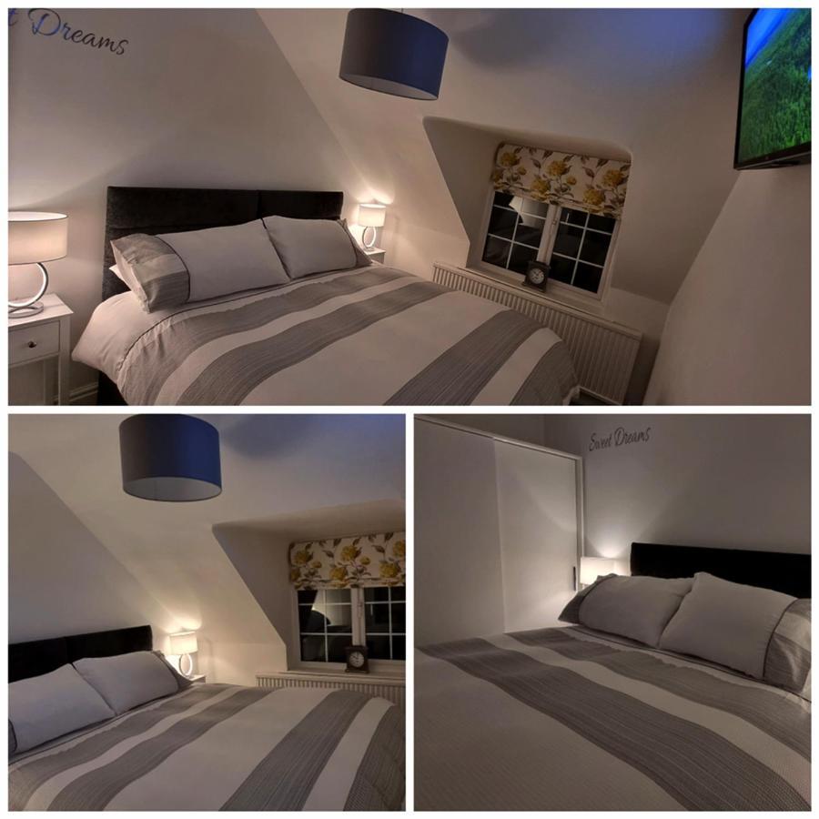 Modern And Spacious 2 Bedroom Apartment With Free Parking Llansantffraid Llansantffraid Glyn Ceiriog エクステリア 写真